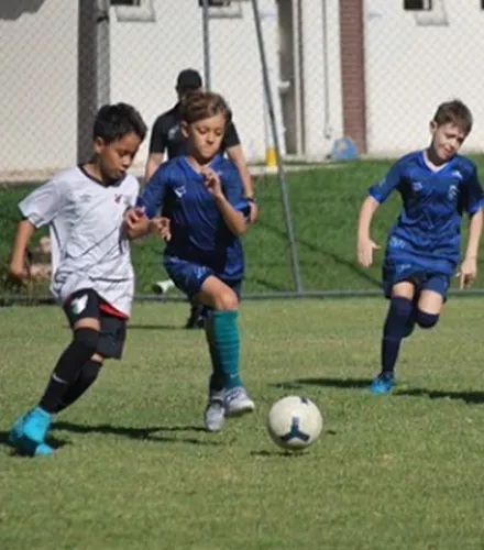 Escola de Futebol - Clube Duque de Caxias